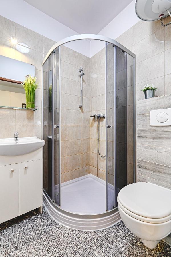 Delux5 Apartment Lodź Bagian luar foto