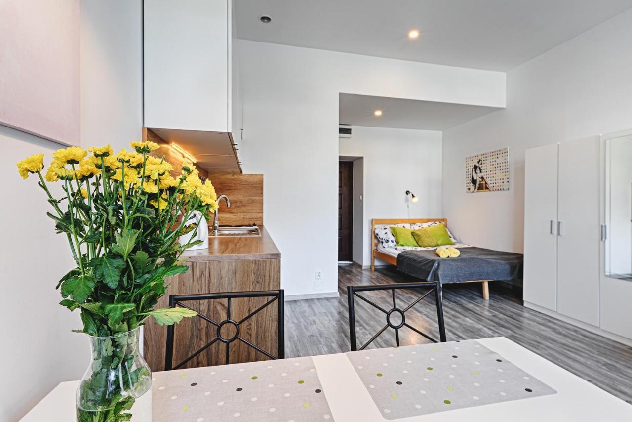 Delux5 Apartment Lodź Bagian luar foto