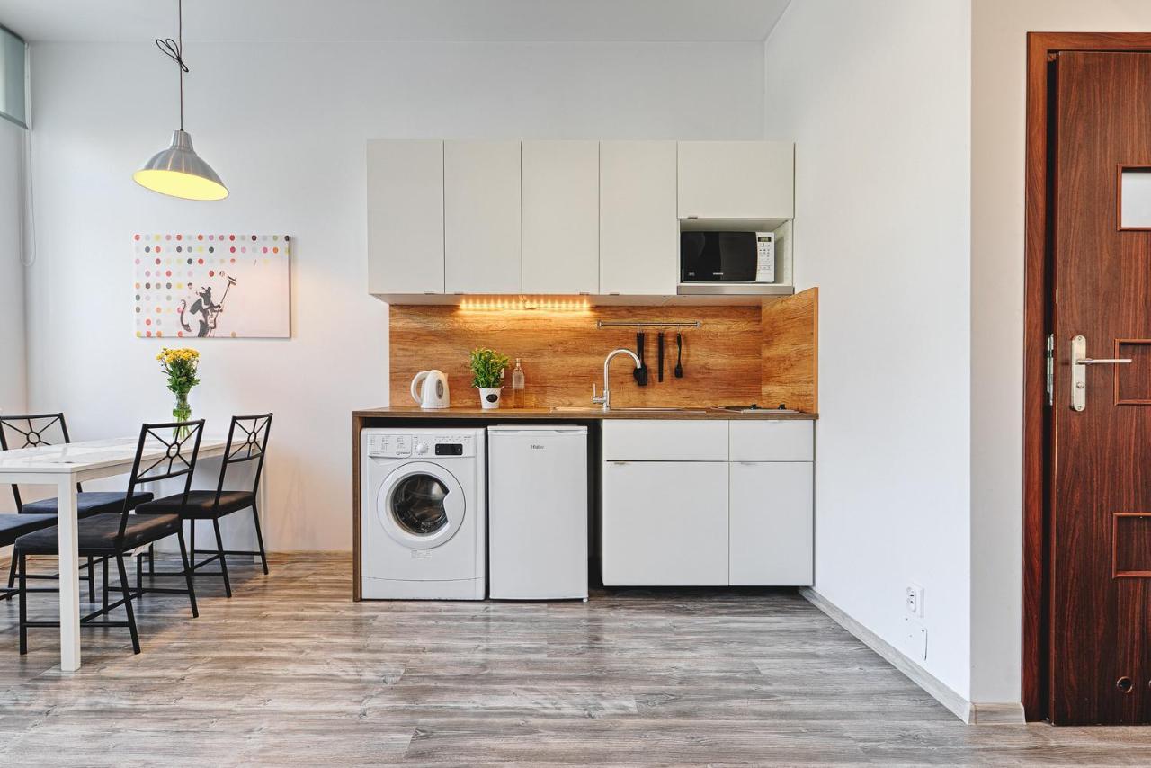 Delux5 Apartment Lodź Bagian luar foto