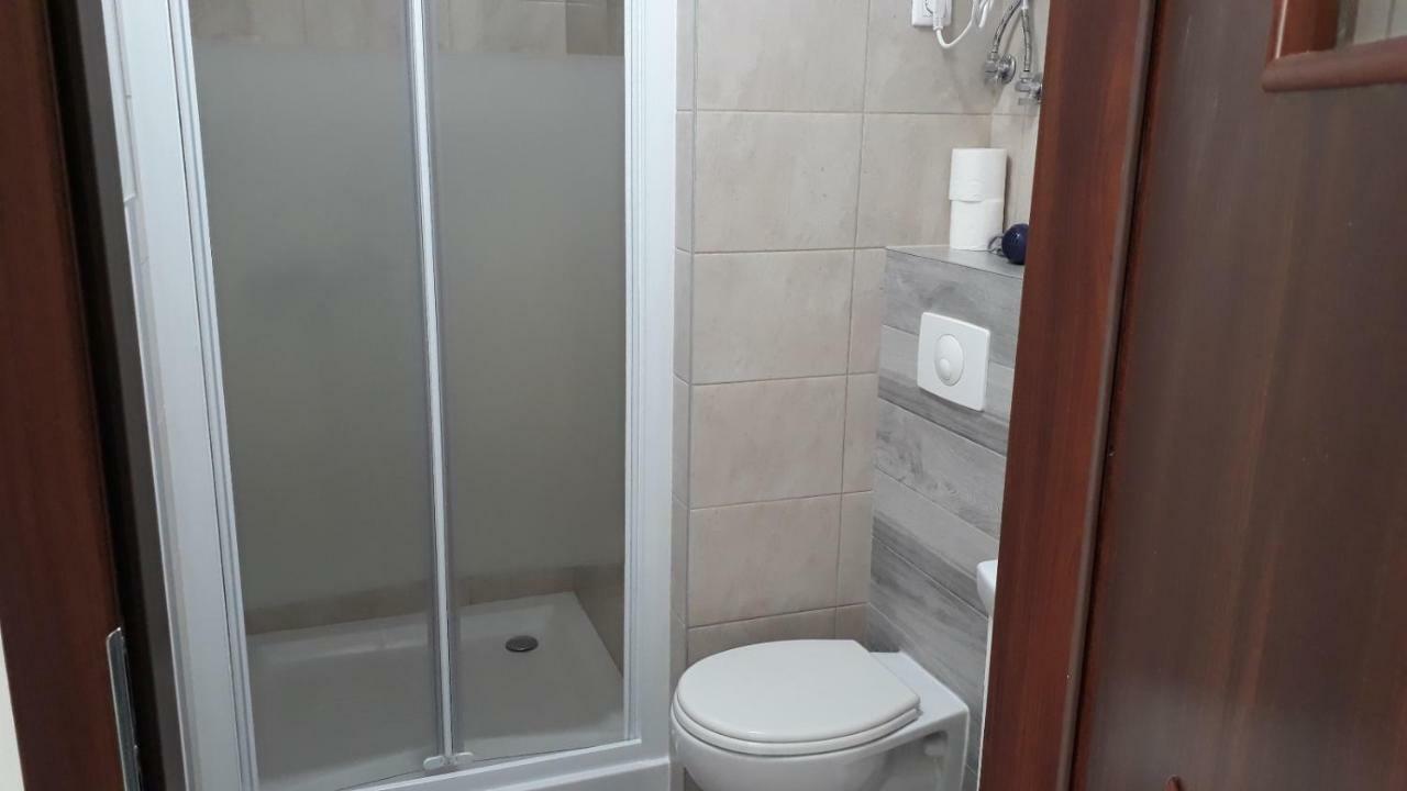 Delux5 Apartment Lodź Bagian luar foto